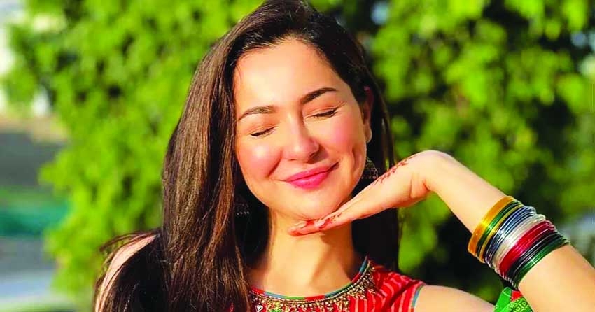 Hania Aamir describes India and Pakistan as ‘distant cousins’