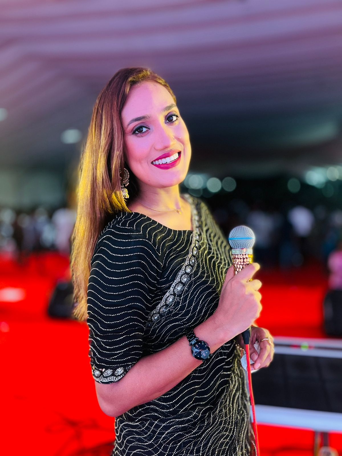 Sultana Yesmin Layla honored with the Best Singer award 