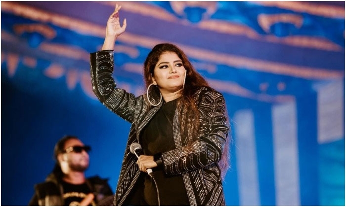 Resmi Mirza: A Powerhouse in the Bangladeshi Music Industry