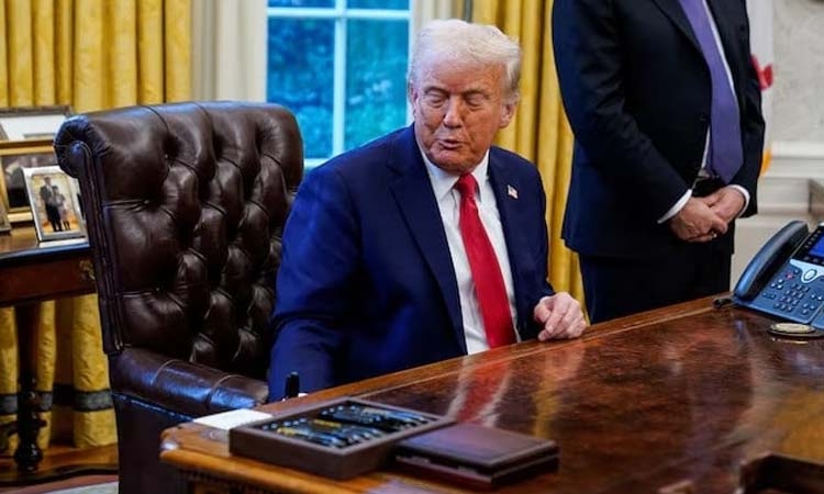 Trump administration pushes to vet social media profiles of green card applicants