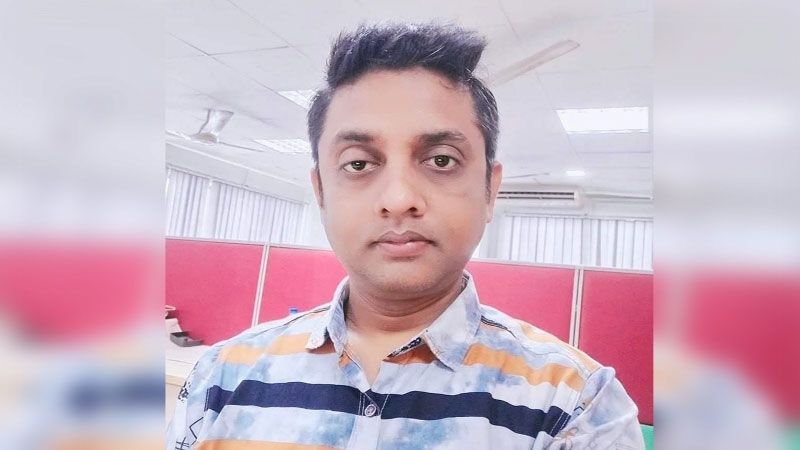 Ananda TV DNE sacked for extortion, women scandal 