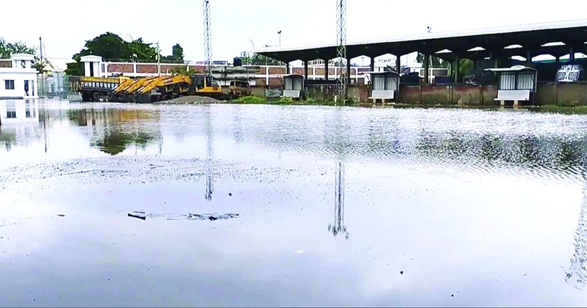 Waterlogging disrupts activities  at Benapole land port