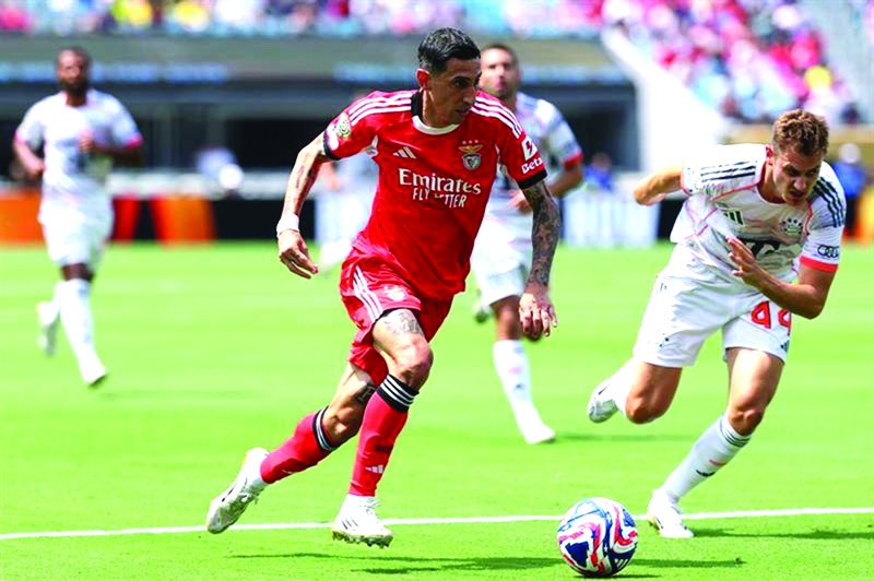 Benfica beat Bayern  to top group C