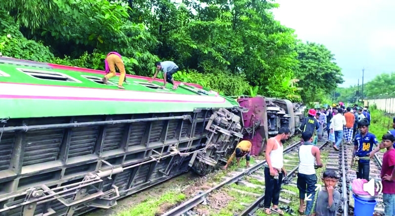 Sylhet rail link cut off after train derailment