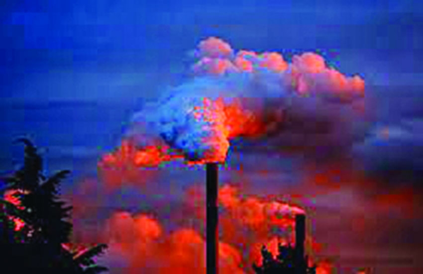 Record leap in CO2 fuels fears of accelerating global heating 