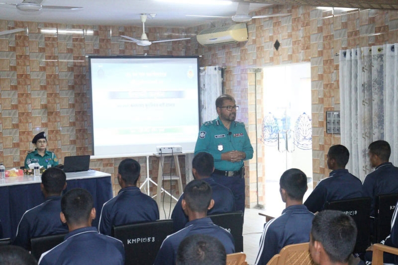 KMP commissioner urges new constables to perform duties with honesty