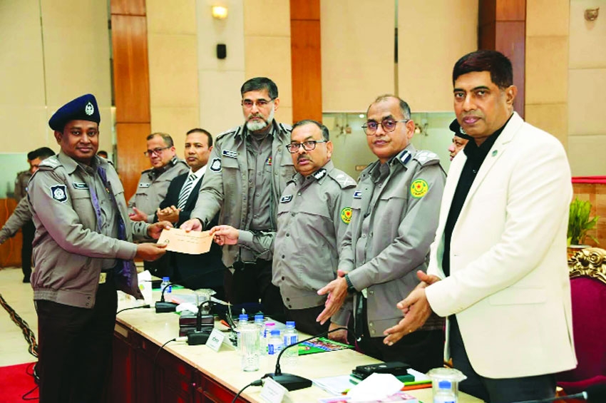 Traffic-Gulshan Division  adjudged best in DMP