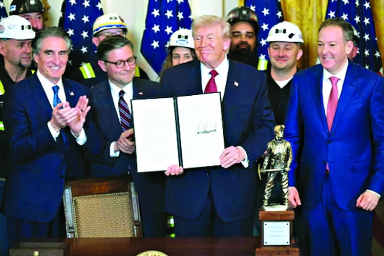 US House votes to rescind Trump tariffs on Canada