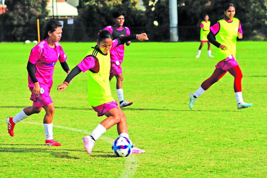 Women's Football Team undergo fourth training session in Australia
