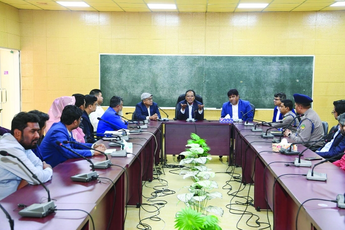 Telecom minister visits BTCL Staff College, Satellite Ground Station