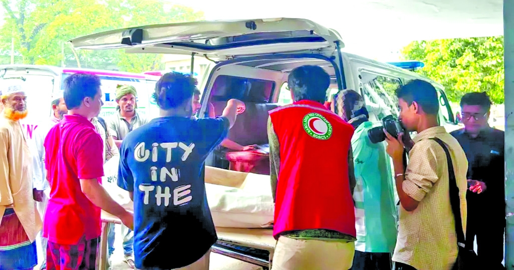 Red Crescent mobilises emergency response after bus plunge