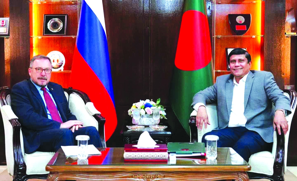 Russian Ambassador calls on Defence Adviser  Shamsul Islam