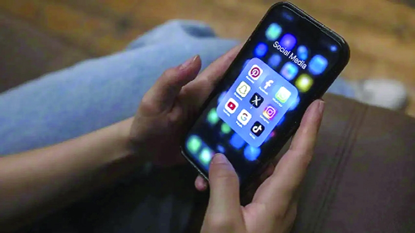 Türkiye launches internet crackdown ahead of funerals for shooting victims