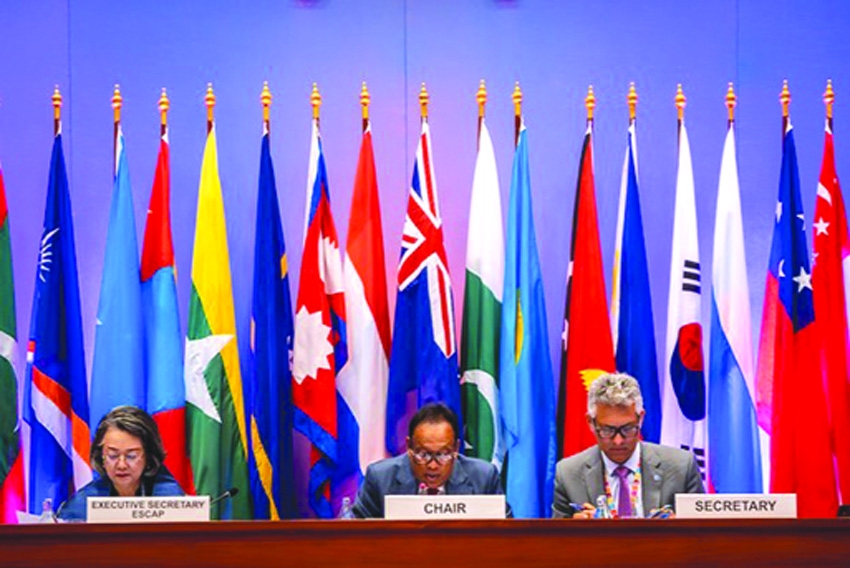 Bangladesh leads the  floor at ESCAP CS82 morning session