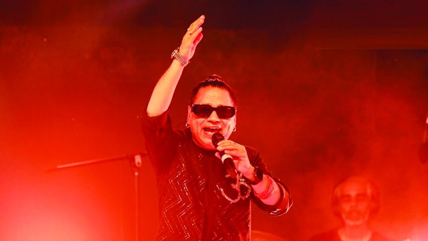 Kailash Kher refuses to  sing on demand