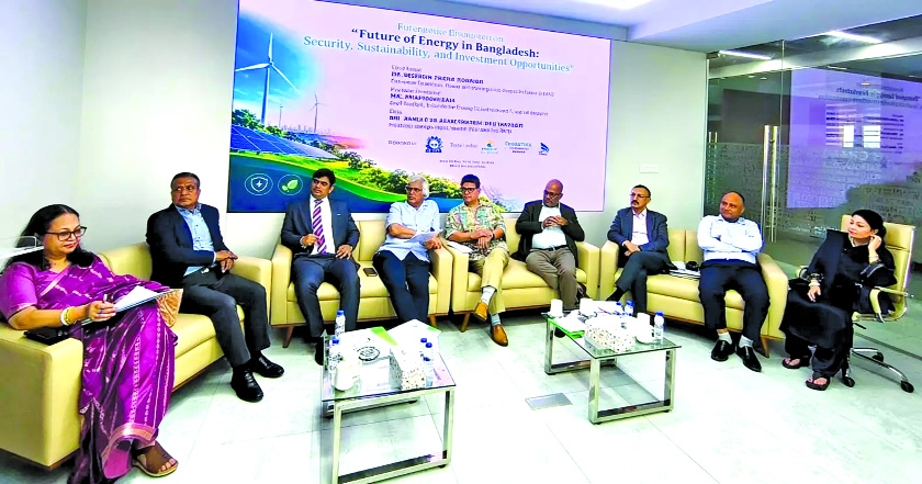 Experts call for  a radical shift to solar and LNG