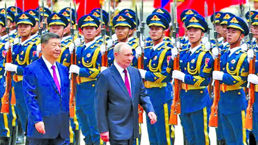 Xi says world is at risk  of 'law of the jungle'