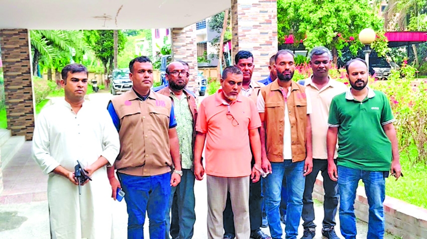 Man held for fraudulently posing as APS of PM in Manikganj