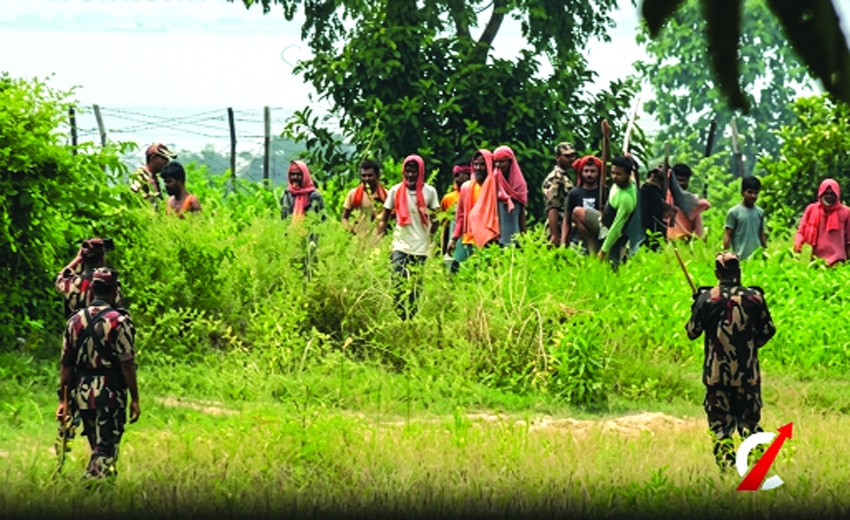 BSF takes back 12 people from Kushtia border after 3 days