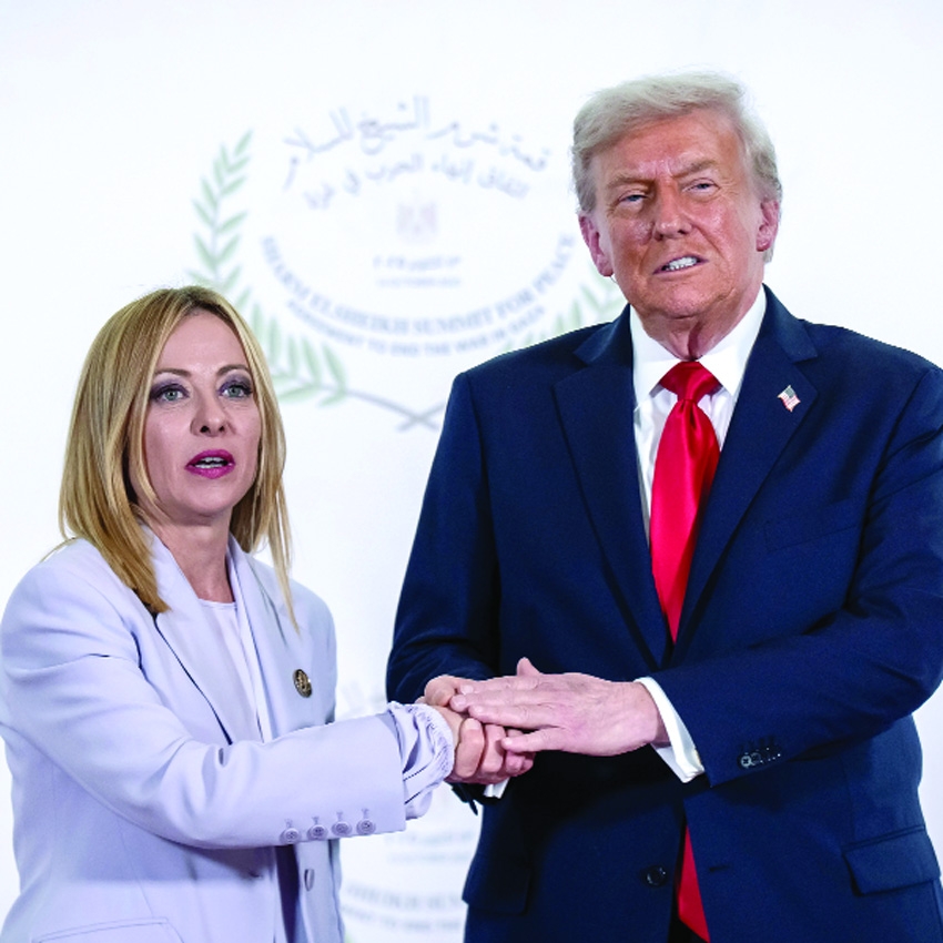 Giorgia Meloni Denies  Pleading Donald Trump for Taking Photograph