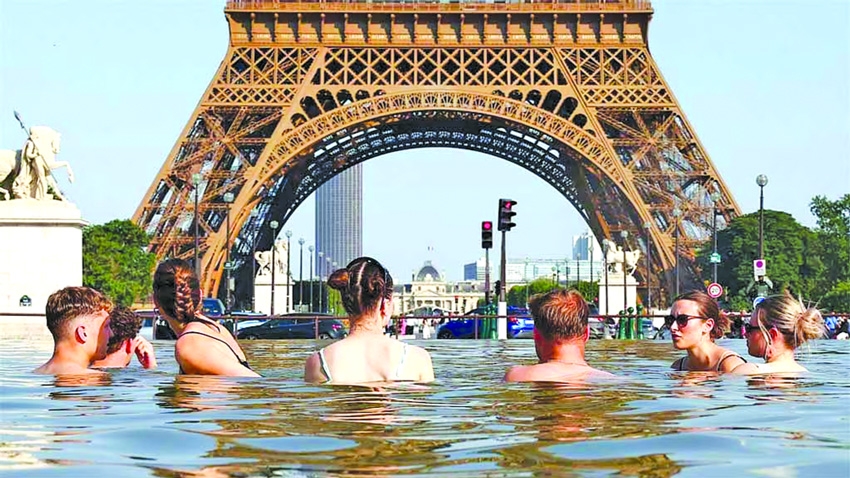 Forty drown in France as people seek relief  from heatwave