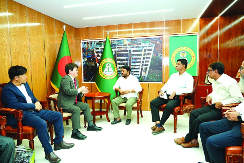 Japanese business delegation meets RCC Administrator