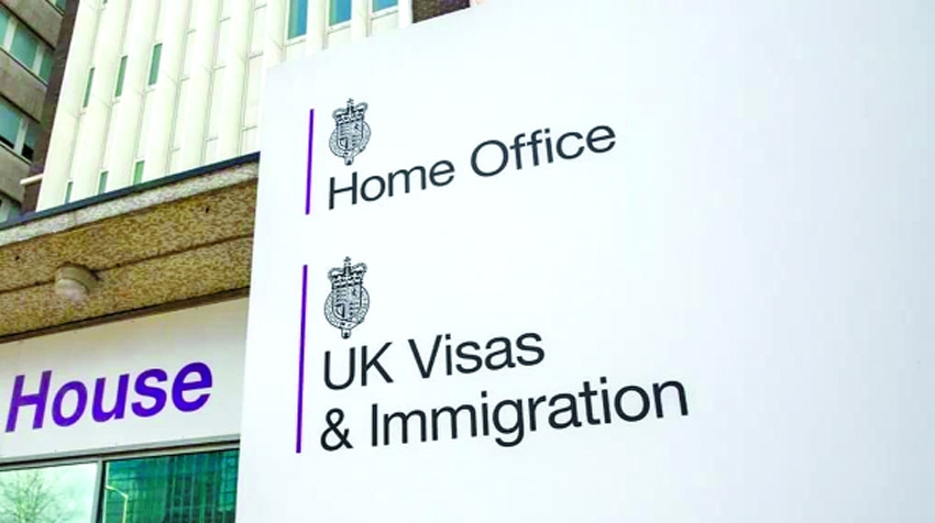 UK proposes £10,000 charge for asylum seekers