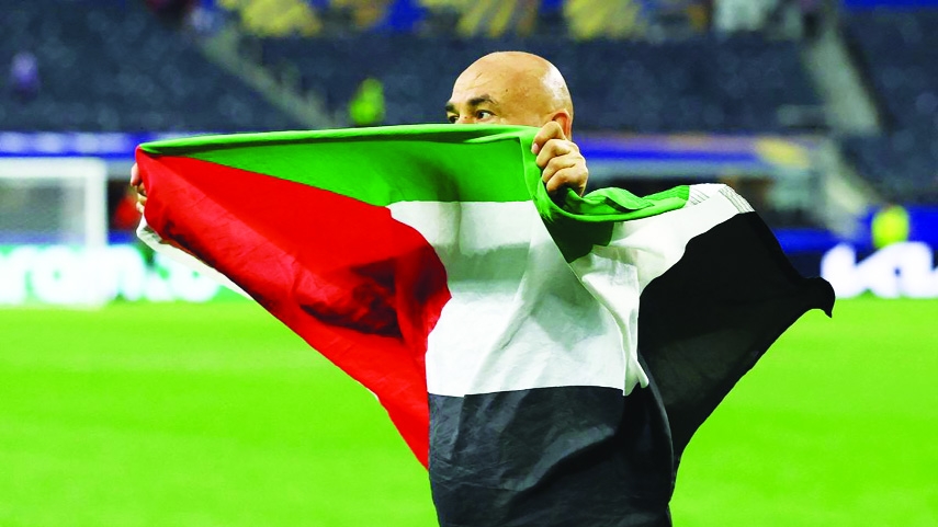 Egypt coach's Palestine appeal thrusts WC back into political spotlight
