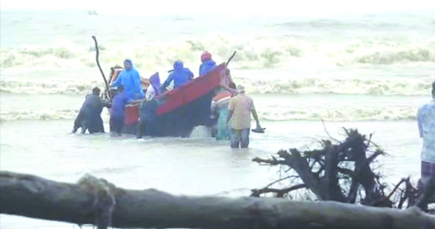 13 fishermen go missing as 3 fishing trawlers sink in Bay of Bengal