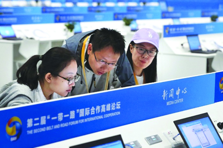 Beijing Faces Global Pressure to Reduce Mass Media Regimentation