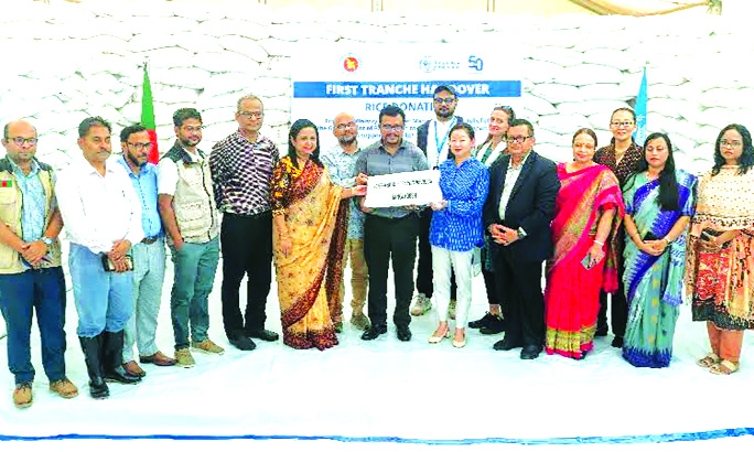 Govt hands over rice to WFP for Rohingya food assistance