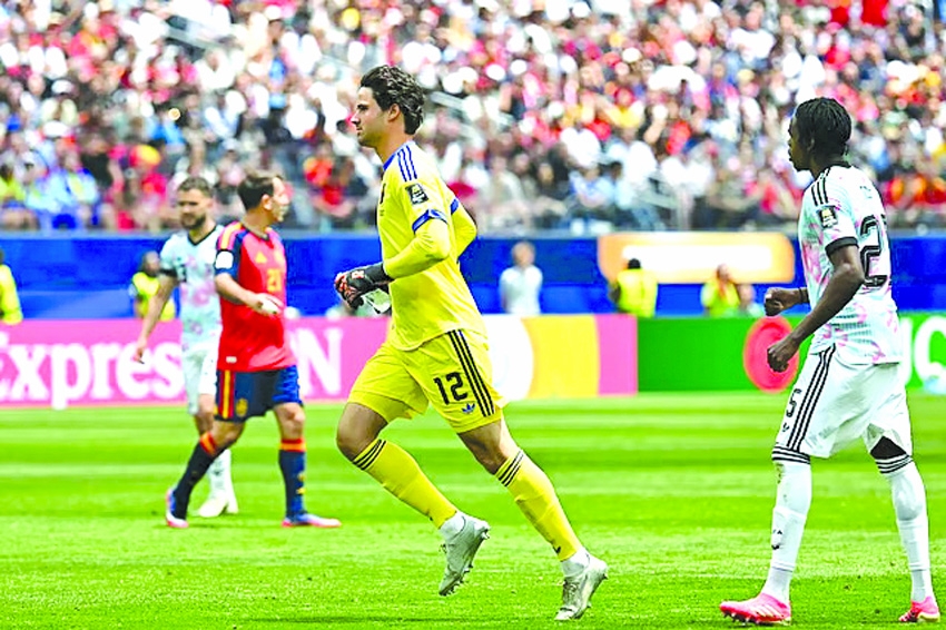 Spain into WC semi-final with France after late strike against Belgium