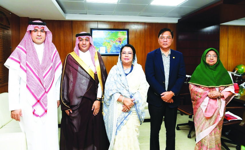 Civil Aviation Minister seeks Saudi support to reduce Hajj travel costs