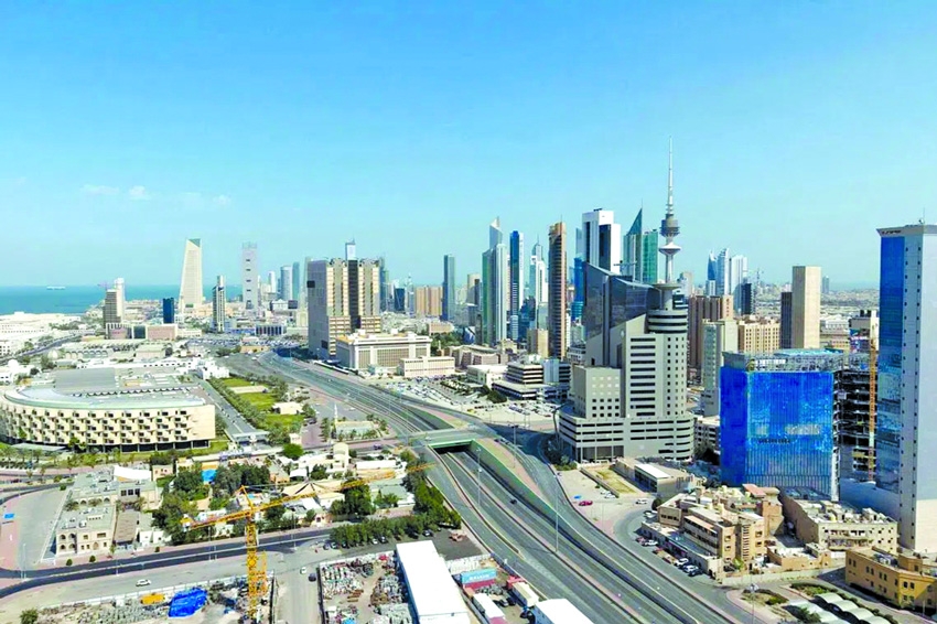 Iran renews attacks on Gulf states