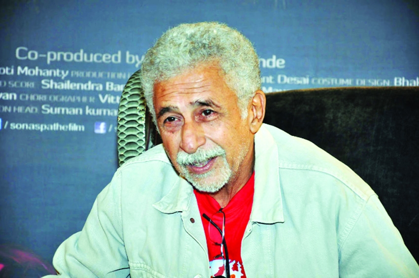 Naseeruddin Shah calls Delhi Police 'gundas' for lathicharging students