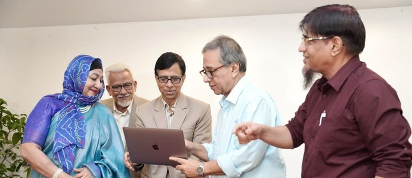 Bilingual literary magazine CHINTON launched in Dhaka