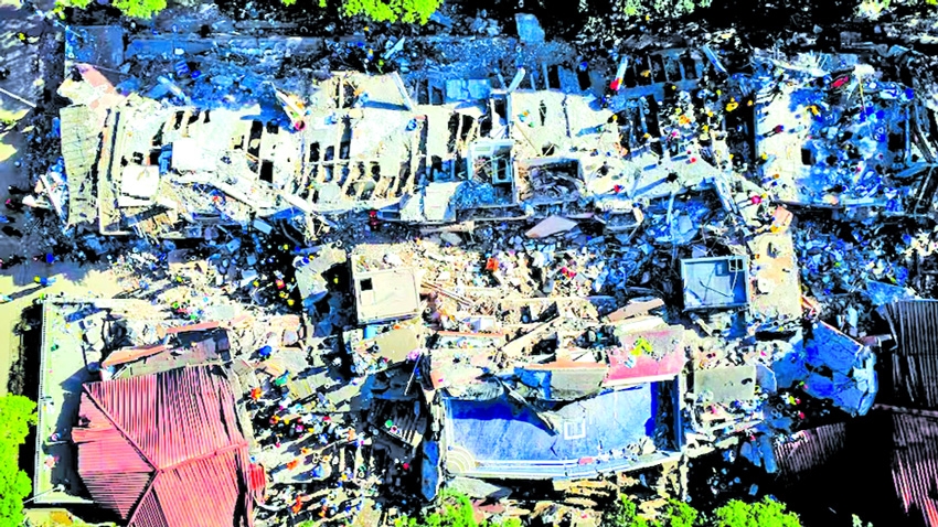 Colombia scrambles  to find survivors as quake kills 222