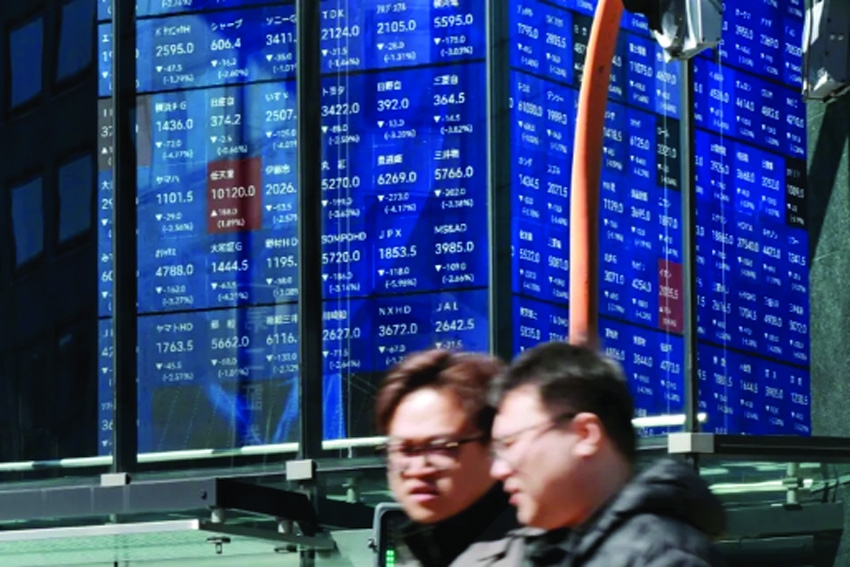 Most Asian stocks track Wall St record as US data ease rate fears