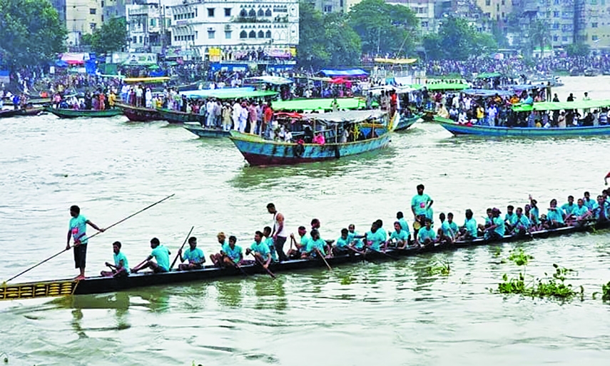 Boat race held on Buriganga River