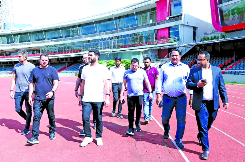CBF delegation visits National Stadium, Bashundhara Kings Arena