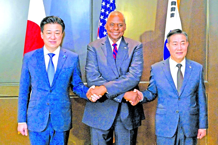 US, South Korea,  Japan to hold trilateral military drill amid North Korean tensions