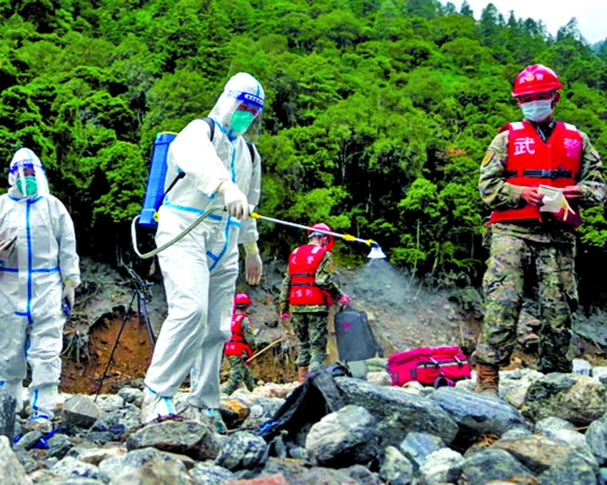 'China is concealing scale of flood disaster'