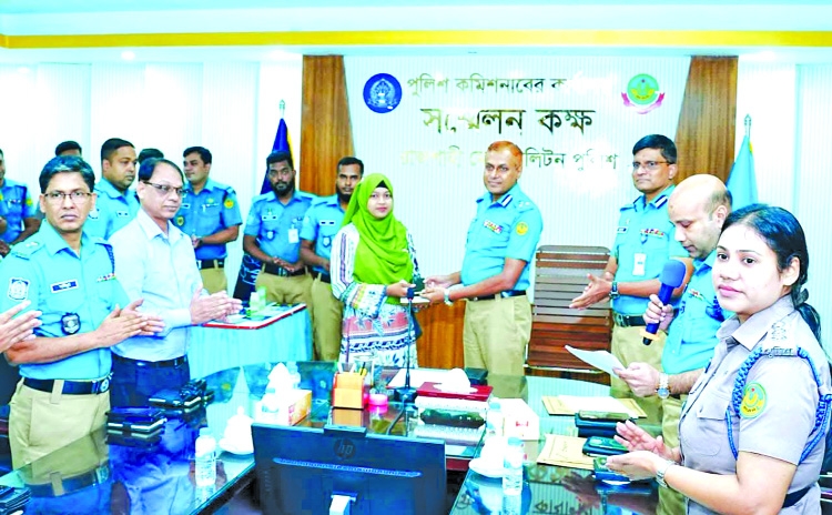 125 lost mobile phones recovered in Rajshahi