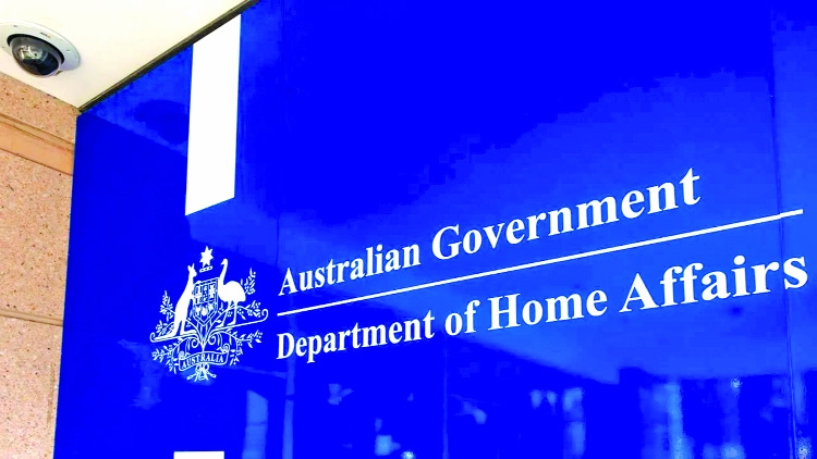 Australian Home  Office Grapples With Asylum Seekers