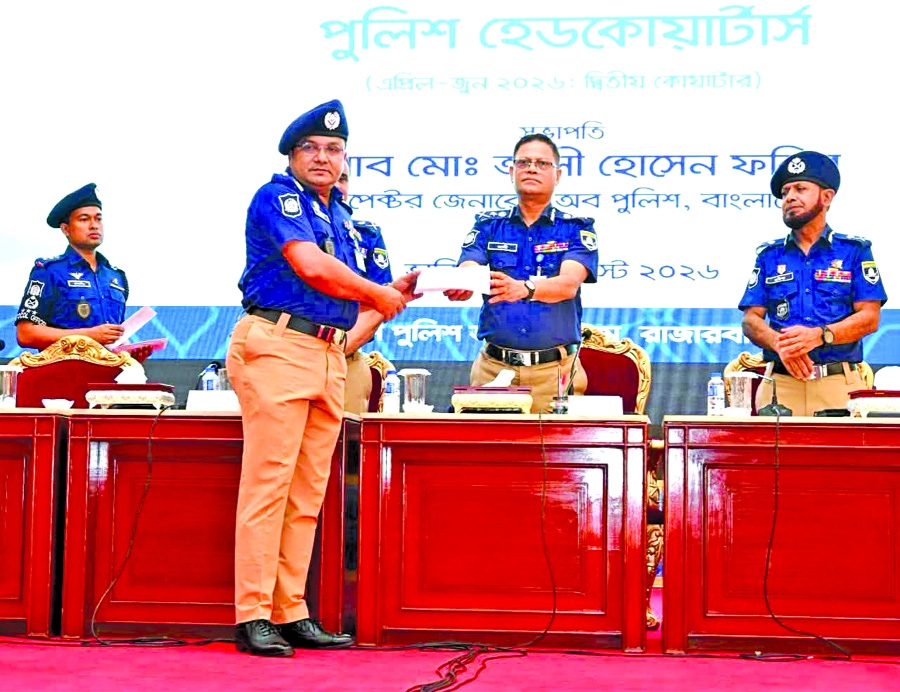 Cumilla SP Anisuzzaman named best performers 