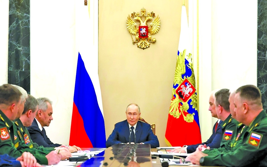 Putin Exchanges Views With Military Commanders About Ukraine War