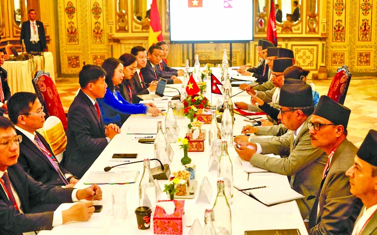 Vietnam and Nepal Exchange Business Delegations