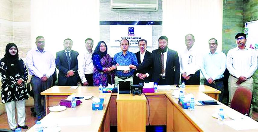 21 DU students receive Trust Fund Scholarships