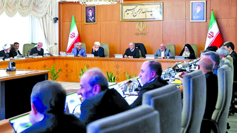 War Disillusions Common Iranians About Far Right Governance