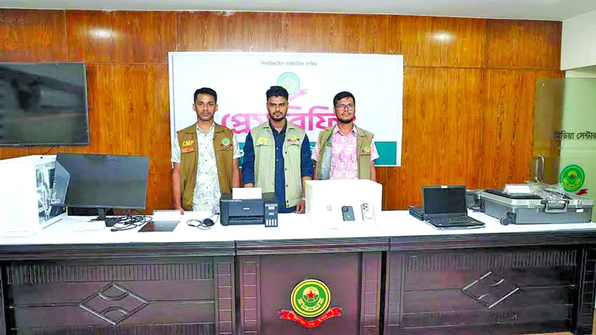 63 foreigners detained in Chattogram over online scam